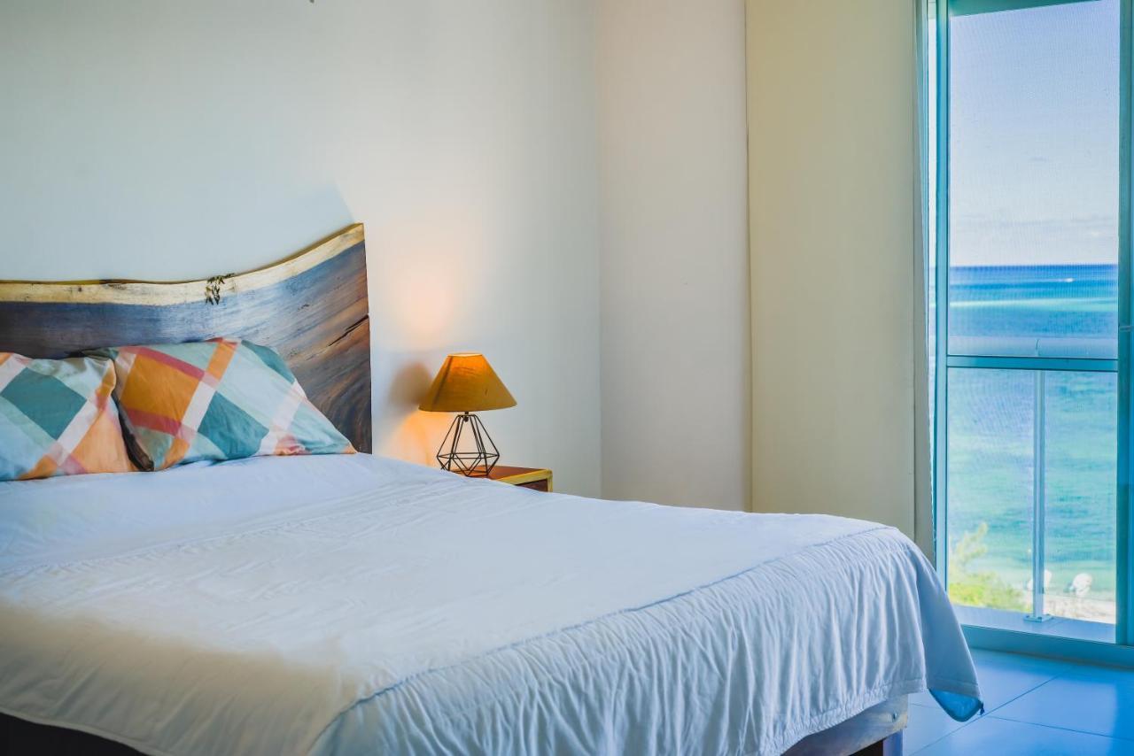 Beachfront Luxury Apartments Cancún Kültér fotó