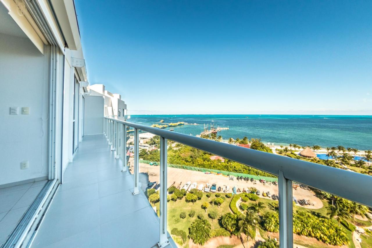 Beachfront Luxury Apartments Cancún Kültér fotó