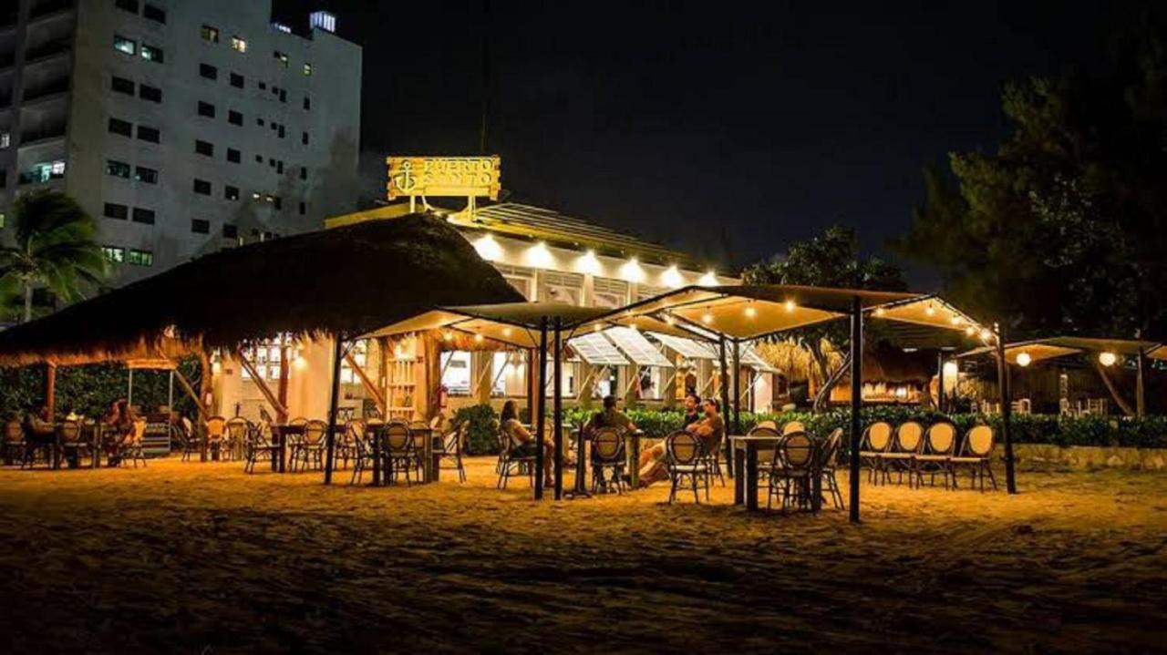 Beachfront Luxury Apartments Cancún Kültér fotó