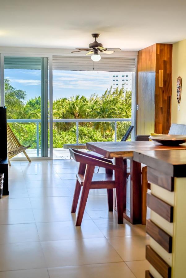 Beachfront Luxury Apartments Cancún Kültér fotó